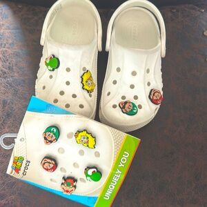 ‼️10c  little kids white crocs‼️